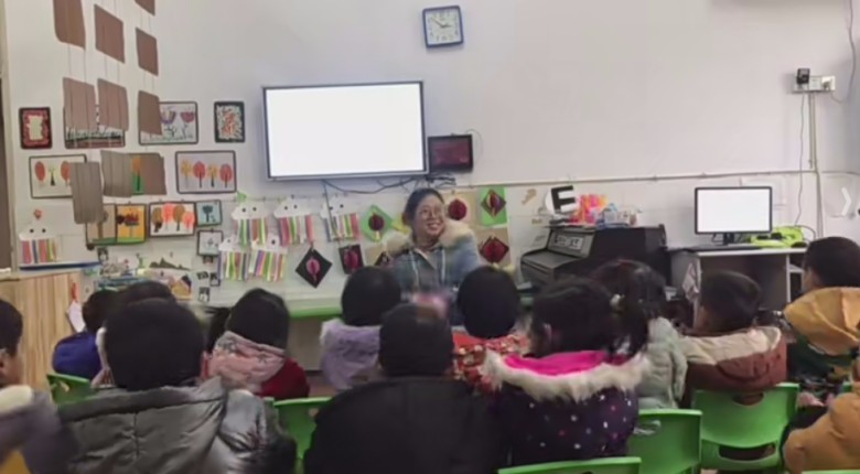 [103节]小金鱼逃走了等小班优质课课件 视频+教案+PPT课件-幼教资源网